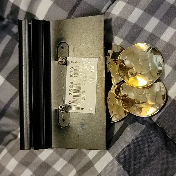 Nwt gold tone earrings - Picture 2 of 2